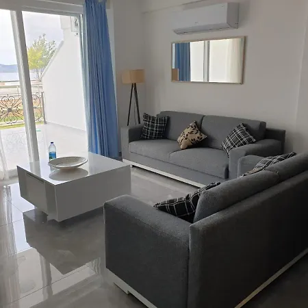 Pool, Beach, Shopping In Walking Distance Milas